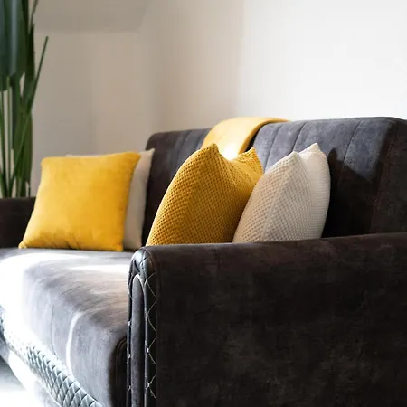 Modern 3-Bedroom Apartment Near Manchester City Centre-3